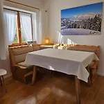 Loisenhof Apartment